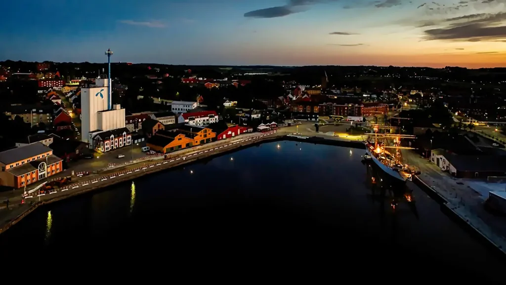 Lys over Hobro Havn – Nr. 1